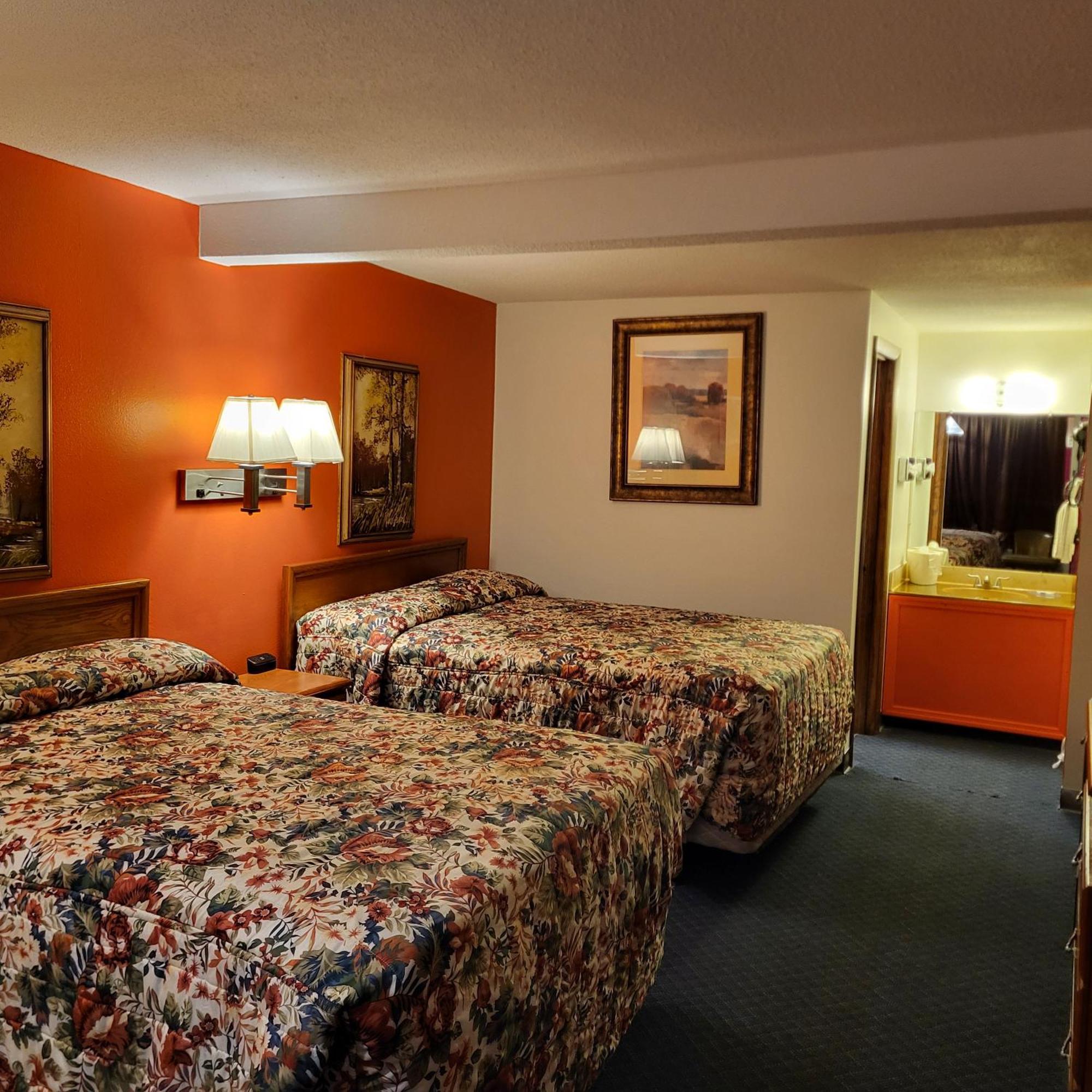 Dogwood Motel Mountain View Room photo